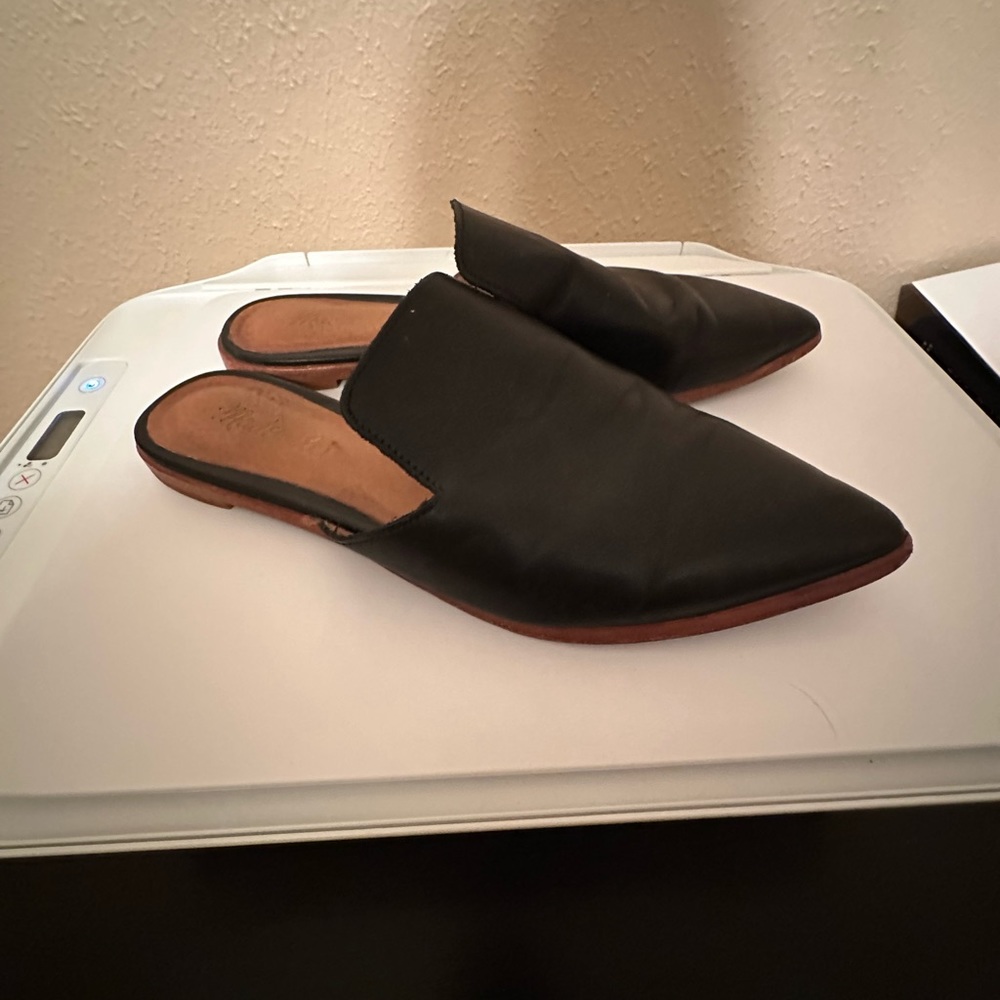 Madewell Black Leather Gemma Mules in great condition.